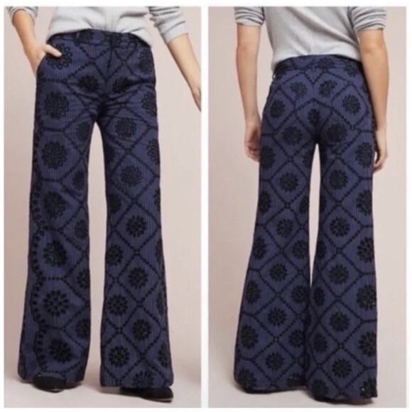 ETT TWA Anthropologie Embroidered Medallion Eyelet Wide Leg Pants Navy Blue 10P - Picture 1 of 9